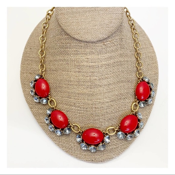 Stella & Dot red acrylic cabochon large rhinestone gold tone statement necklace - Picture 8 of 11